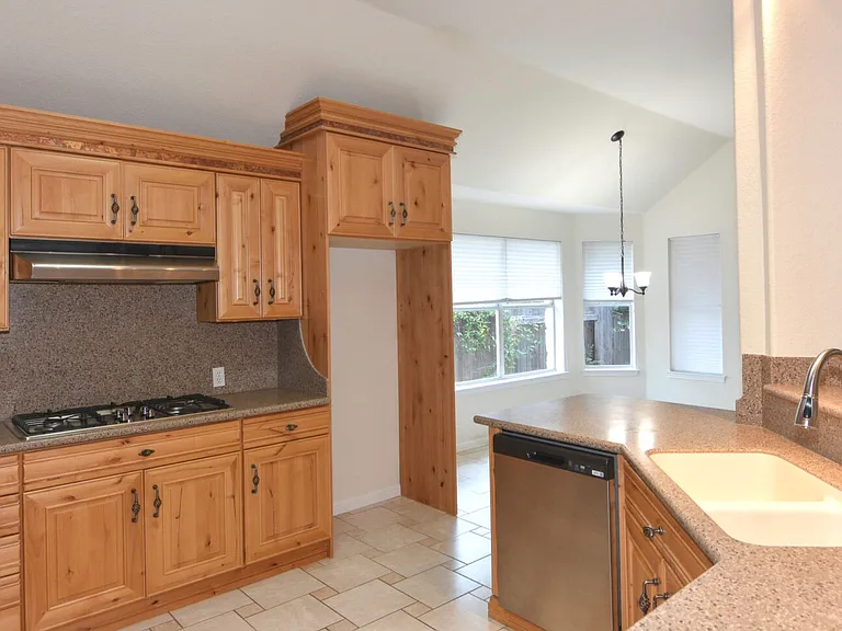 15001 Calaveras Dr — Photo 25