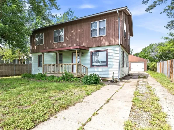 131 S Prospect Ave, Clearwater, KS 67026