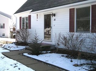 76 Lake St, Uxbridge, MA 01569