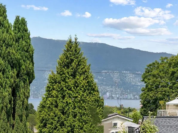 3579 W 18th Ave, Vancouver, BC V6S 1A9