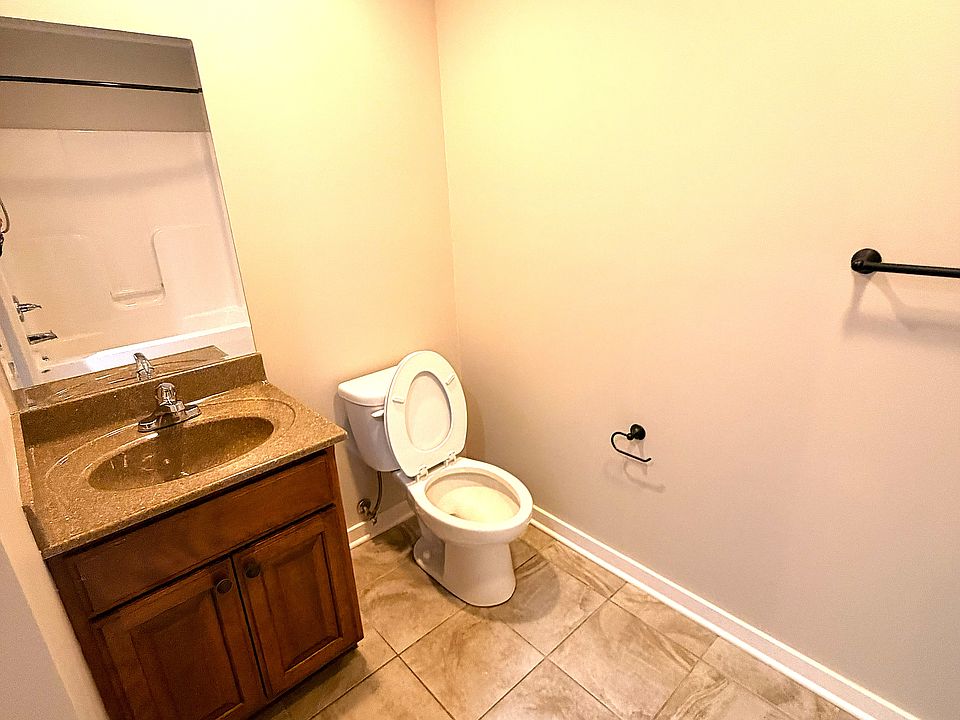 1st image of 133 1st St