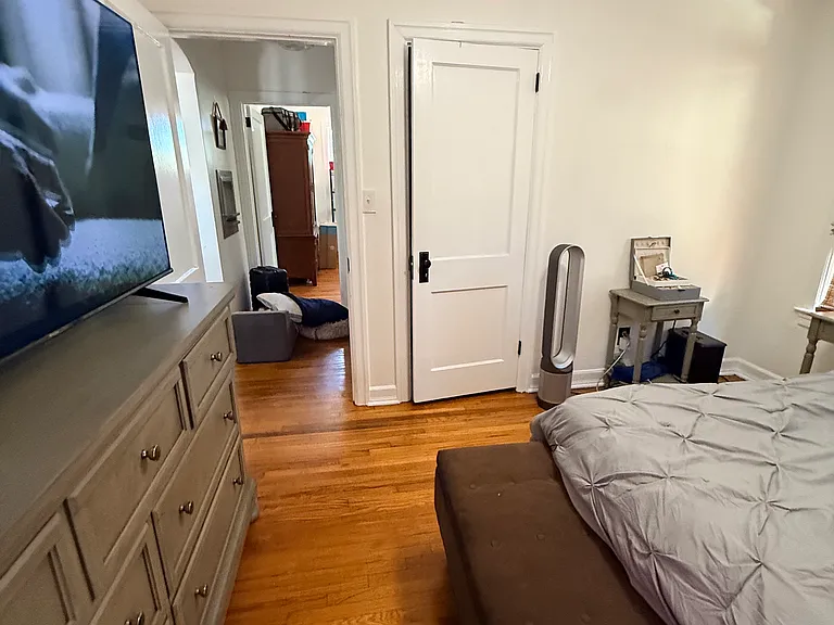 2534 Gilmore St — Photo 12