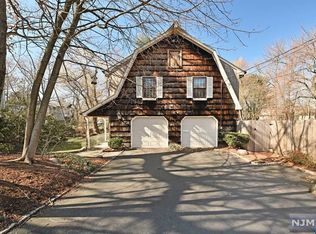731 8th Ave, River Edge, NJ 07661