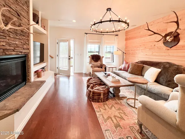 93 E WHITE MOUNTAIN Boulevard #37, Pinetop, AZ 85935