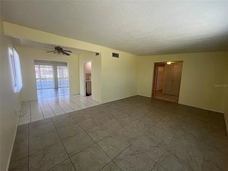 167 Easton Dr NW — Photo 5