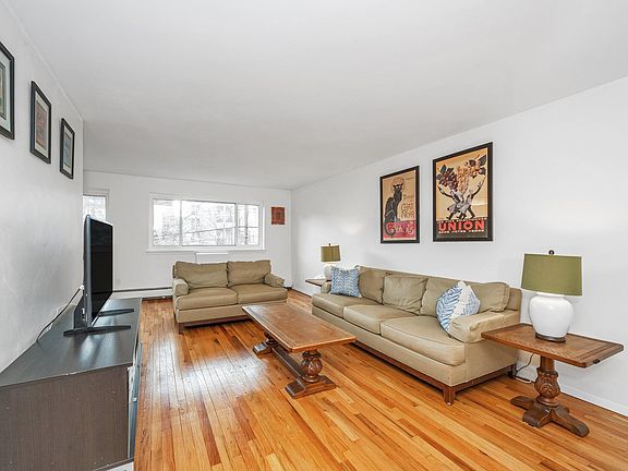 3rd image of 395 Westchester Ave APT 2D