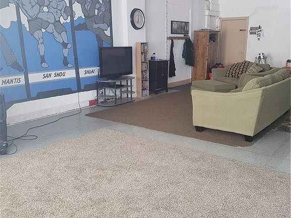 5th image of 6775 Memphis Ave