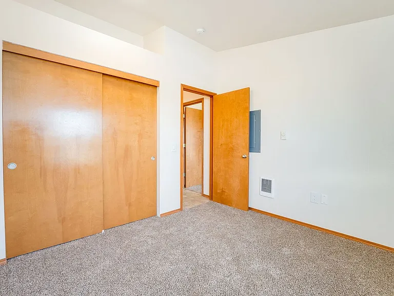 Big Meadow Apartments — Photo 37