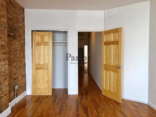 Rented by Parlor Real Estate Corp | media 37