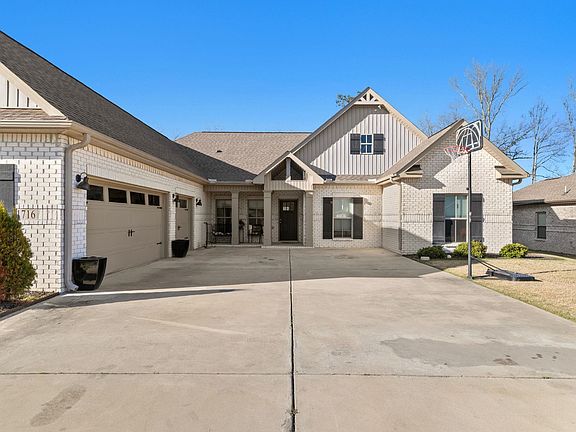 2nd image of 1716 SE Meadowbrook Dr