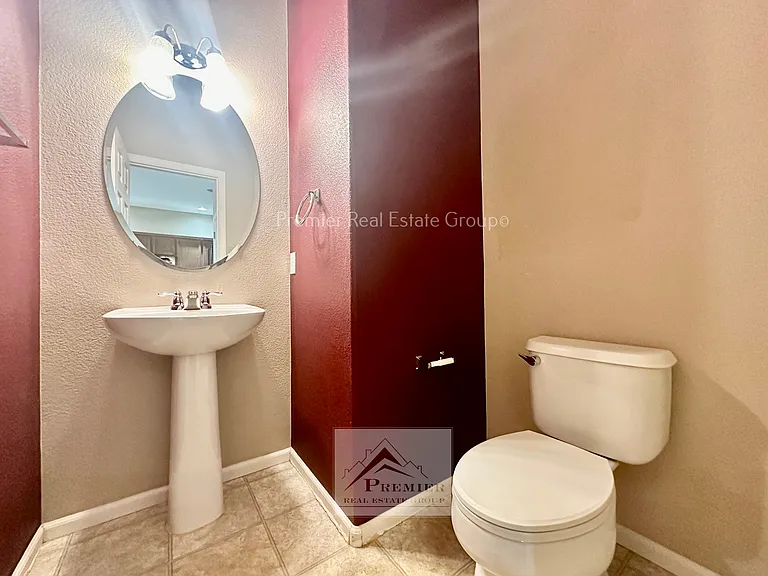 7825 Sandy Springs Point — Photo 9