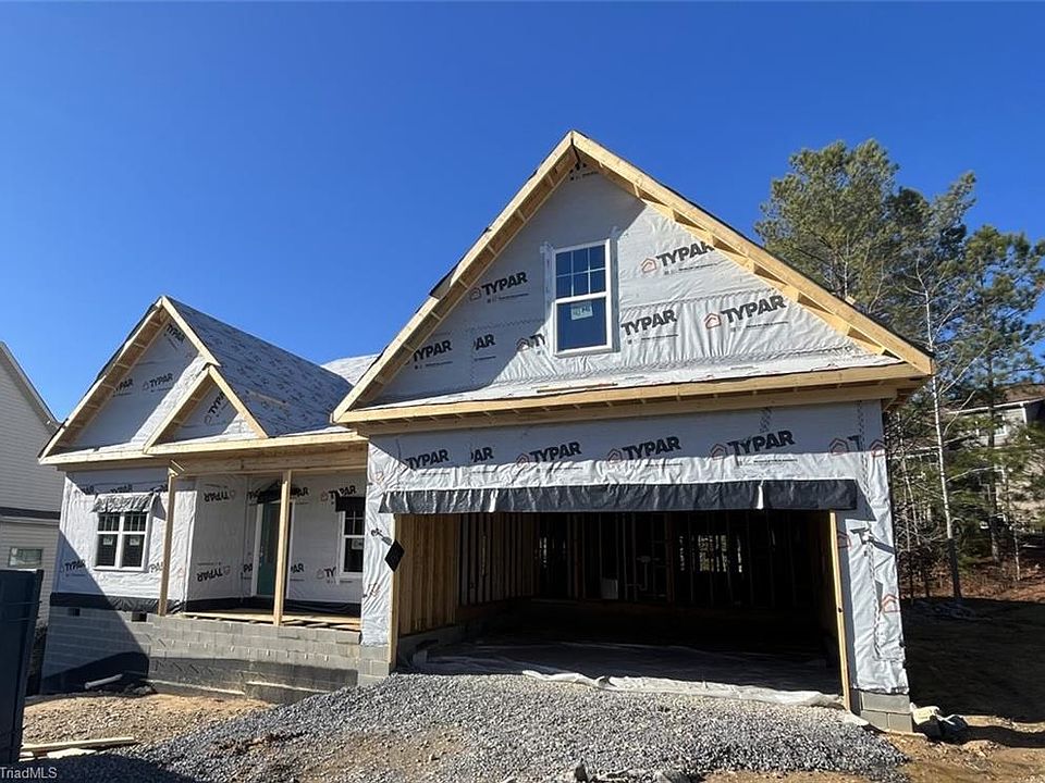 1st image of 212 Quail Run Dr