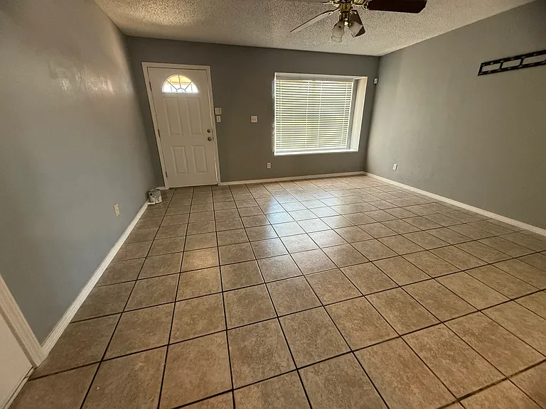 12005 Belfry Park Dr — Photo 3