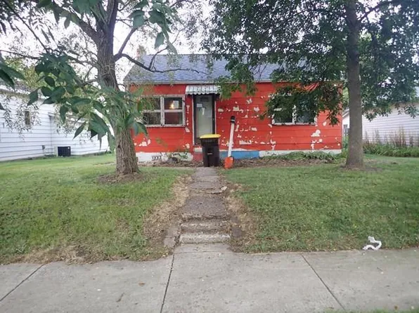 1536 2nd Ave N, Windom, MN 56101