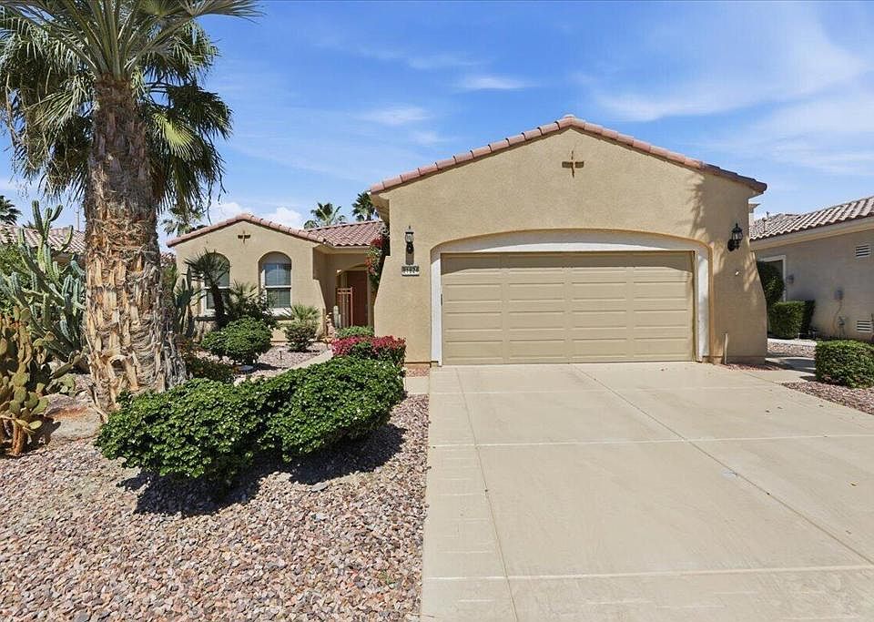 1st image of 81624 Camino Fuerte