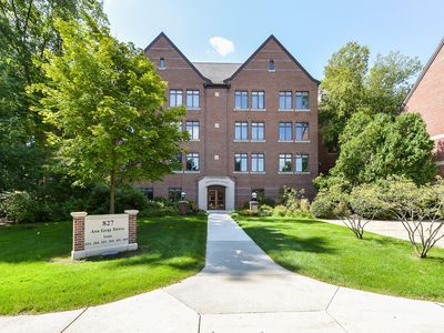 827 Asa Gray Dr APT 351, Ann Arbor, MI, 48105