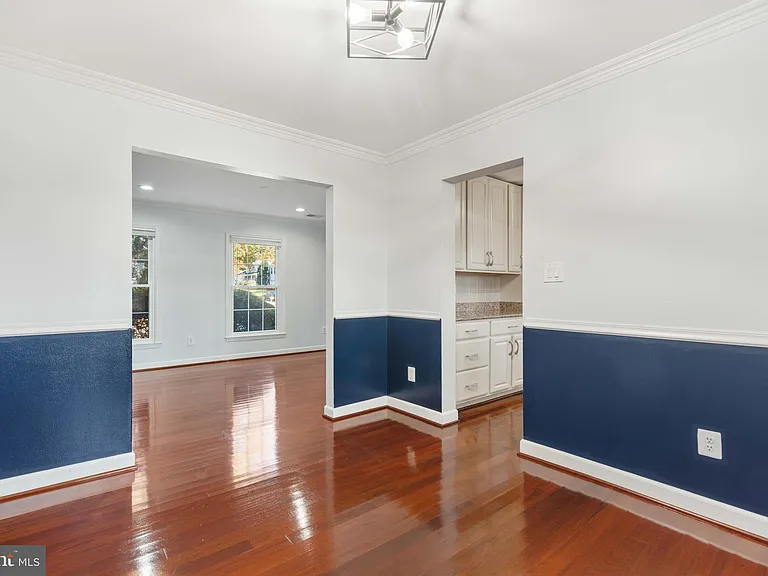 2621 John Milton Dr — Photo 9