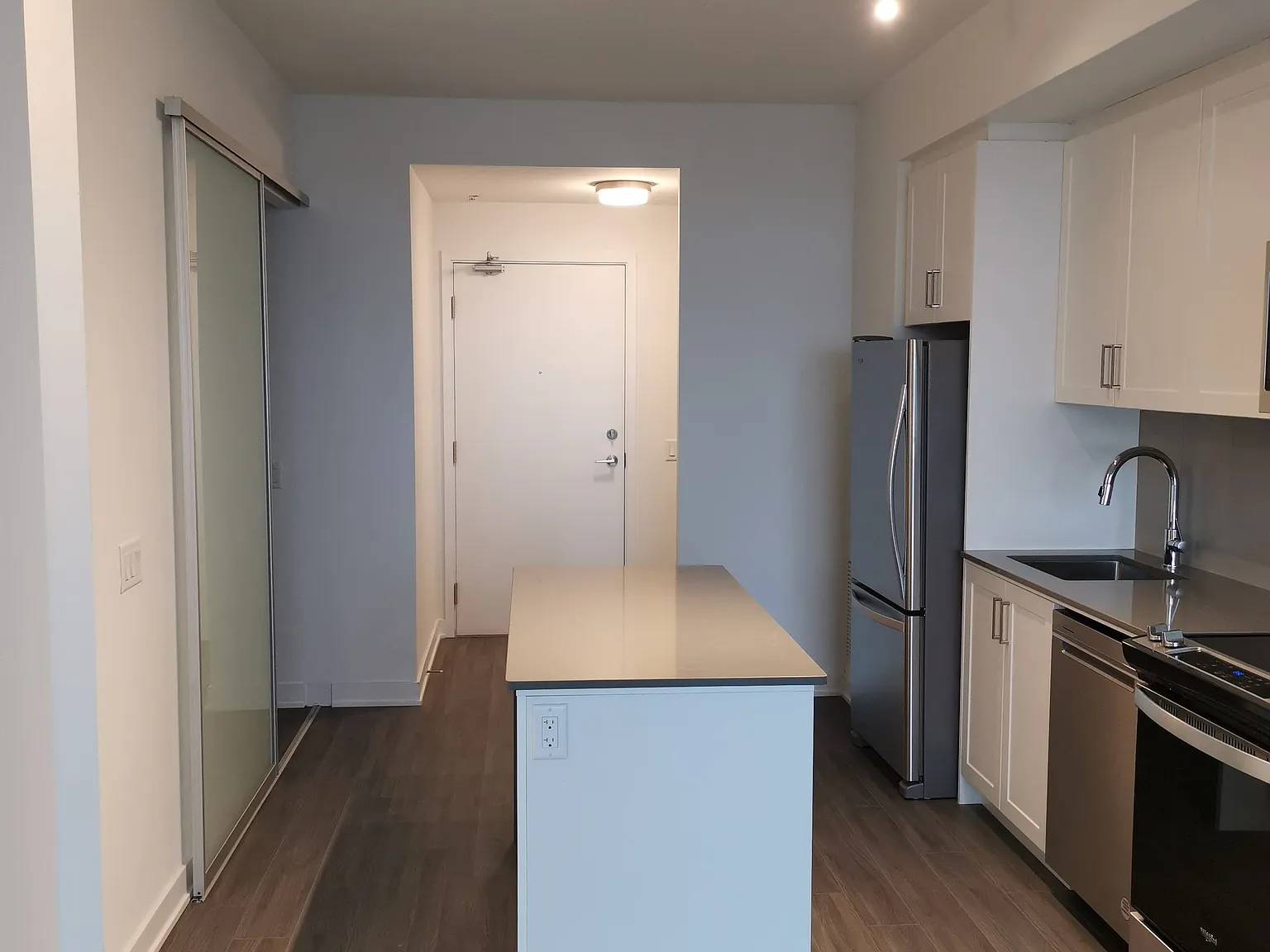 2 bed, $2,200 — Photo 1