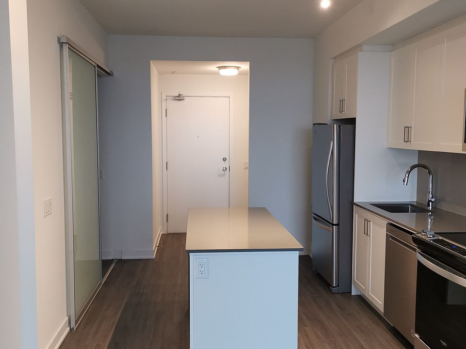 1st image of 681 Yonge St E #612