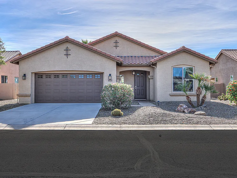 4699 W Pueblo Dr — Photo 1