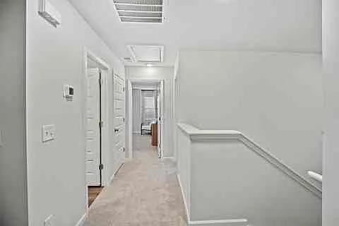 1041 Arborwood Ln SW — Photo 15