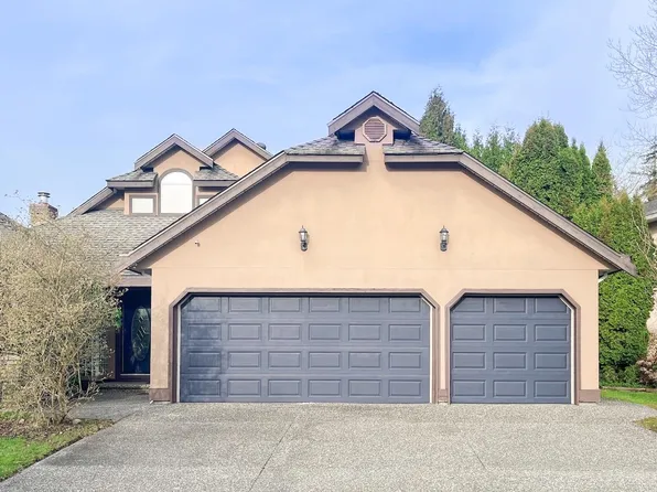 10875 163rd St, Surrey, BC V4N 1N8