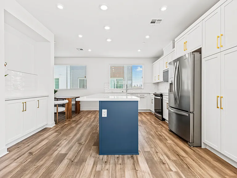 609 S Lyon St — Photo 16