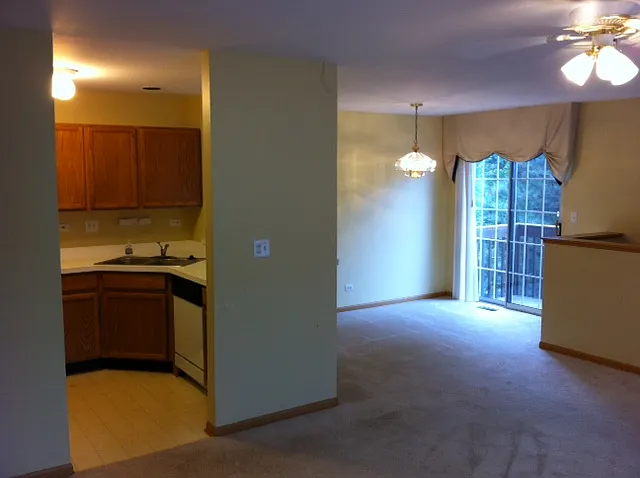 2 bed, 1.5 bath, 1150 sqft, $1,950 — Photo 4