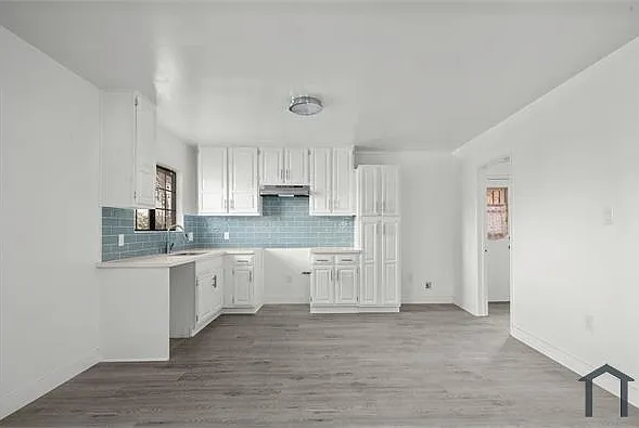 3454 Hunter St — Photo 4