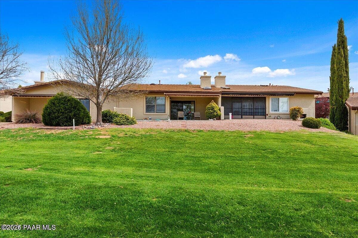 962 N Fairway Dr