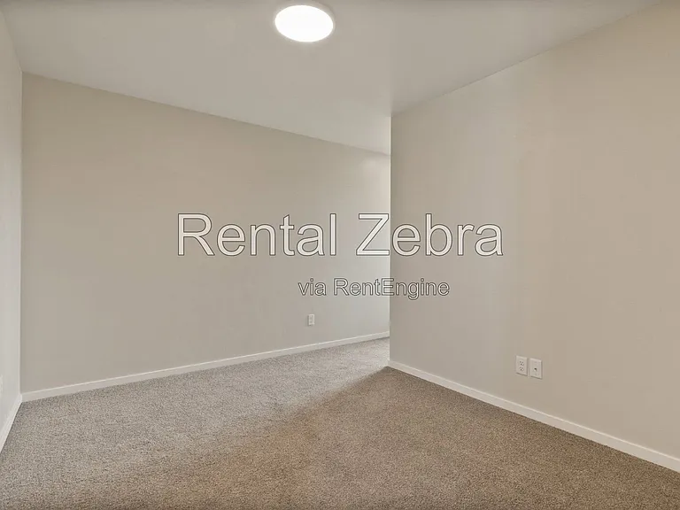 1684 SW Salmon Ave — Photo 14