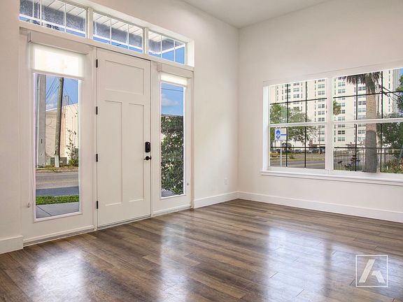 4th image of 201 Sanford Ave #102