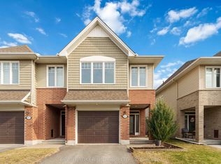 985 Bunchberry Way S, Ottawa, ON K1T 0L6