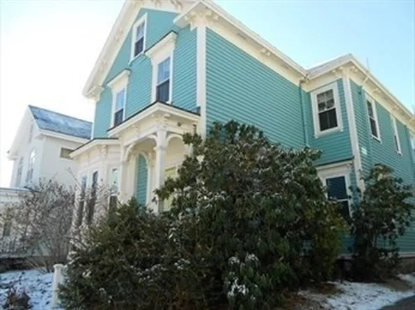 16 Holbrook St #1, Jamaica Plain, MA 02130