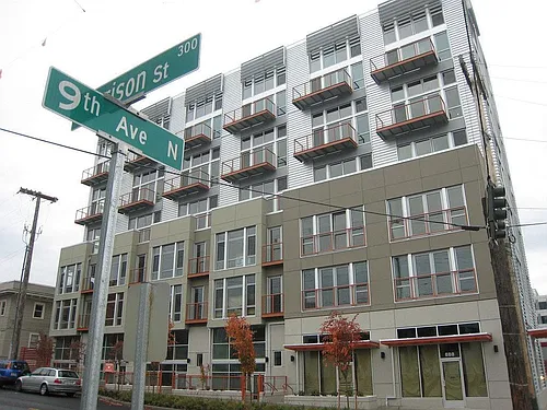 401 9th Ave N #204 Photo 1