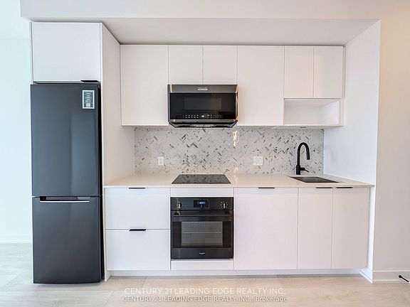 4th image of 5 Defries St #3109