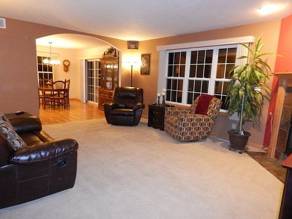 5th image of W7237 Sunfield Dr