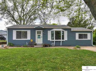 7306 S 41st Ter, Bellevue, NE 68147