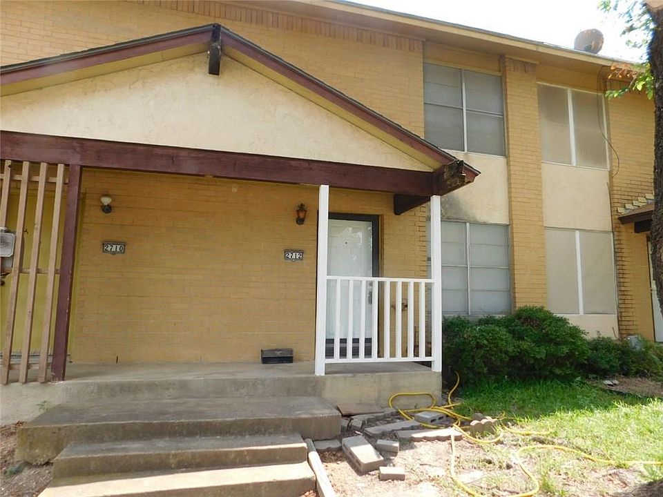 1st image of 2712 Patricia Ln
