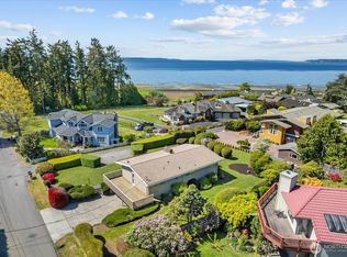 731 Melody Ln, Edmonds, WA 98020