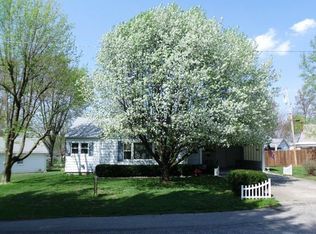 1311 W Center Dr, Fairfield, IL