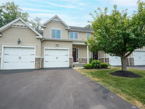 155 Slate Bottom Dr, Depew, NY 14043