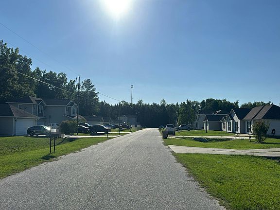 5th image of 80 Bonnie Cir