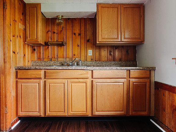 4th image of 1324 W Gilbert St #3