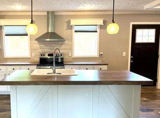 3 Piney Arbor Cv, Marshall, NC 28753