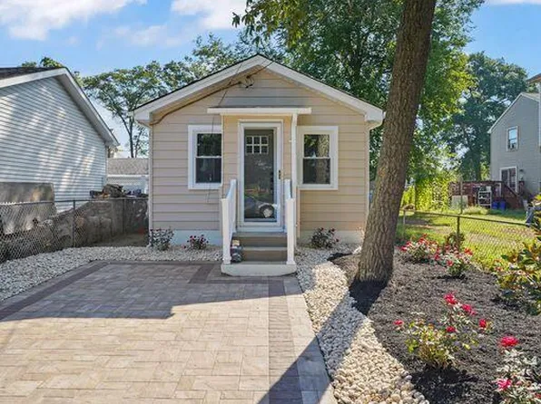 509 Morningside Place, North Middletown, NJ 07748