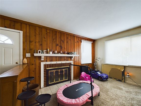 4th image of 2035 Cadie Ave