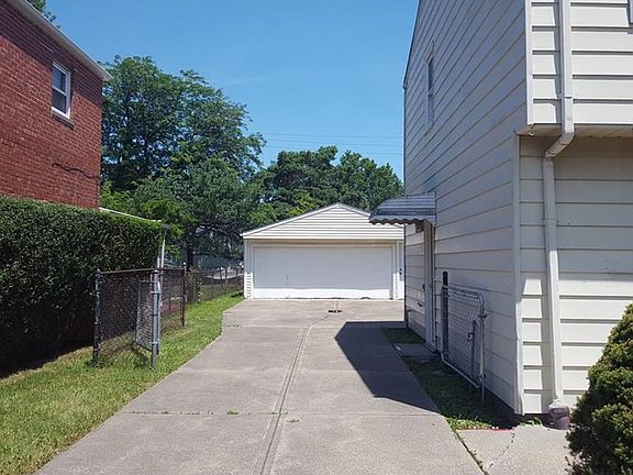 2nd image of 24551 Puritan Ave