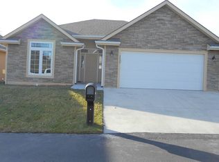 3335 SW Ventana Rd, Topeka, KS 66614