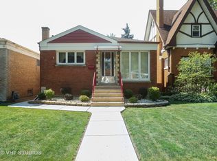 6930 29th St, Berwyn, IL 60402